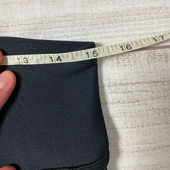 Under Armour women L heatgear pull on compression, capri leggings black - Picture 7 of 8